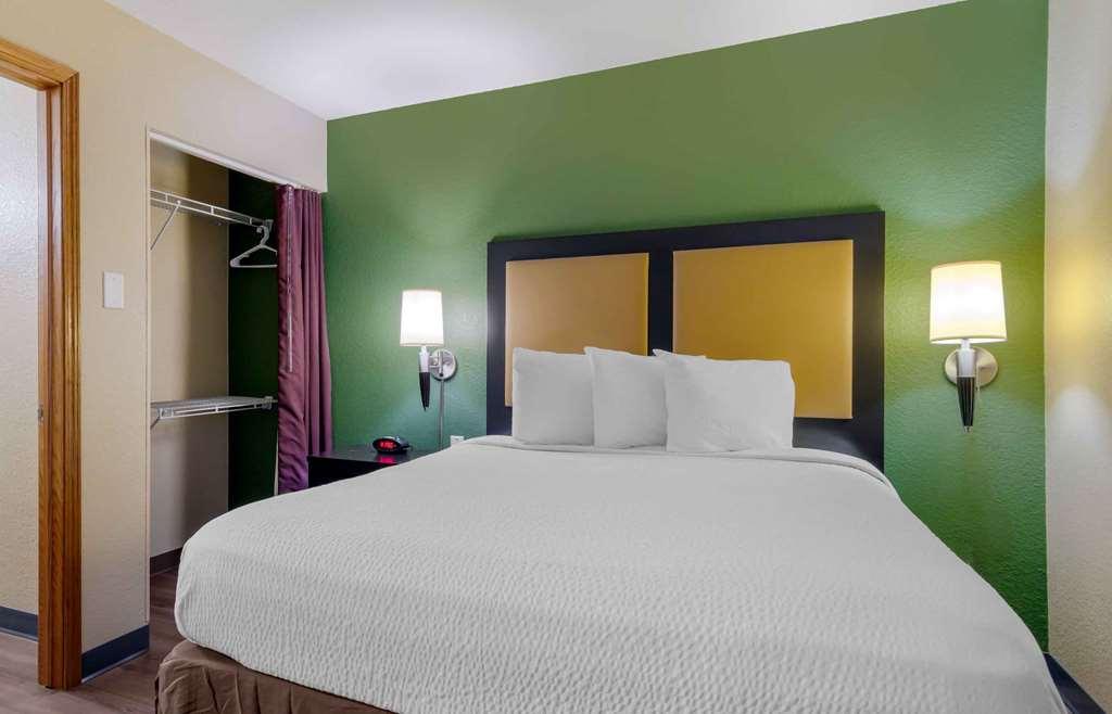 Extended Stay America Select Suites - Atlanta - Perimeter - Peachtree Dunwoody Номер фото